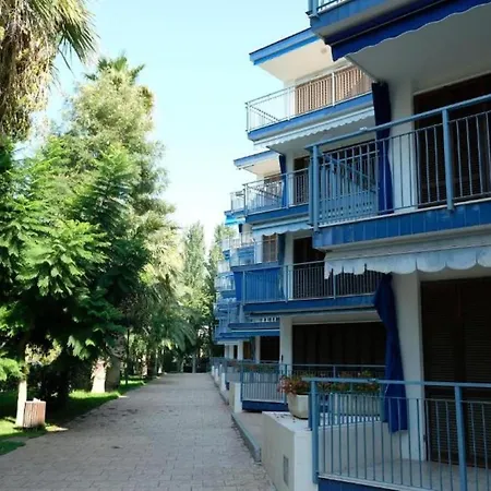 Mediterranean Apartment! Piscina! Apartment
