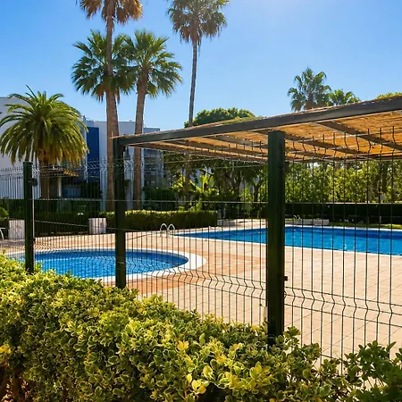 Apartmán Mediterranean Apartment! Piscina! *